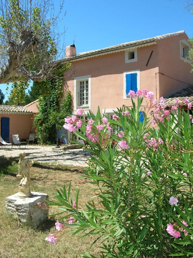 Le Mas De La Cigale Bleue, Caumont Sur Durance Dış mekan fotoğraf