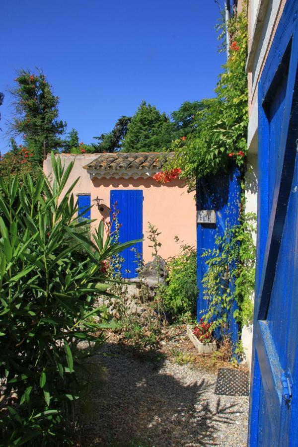 Le Mas De La Cigale Bleue, Caumont Sur Durance Dış mekan fotoğraf