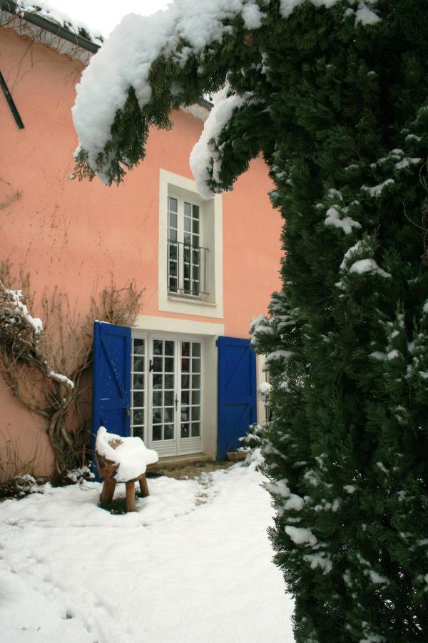 Le Mas De La Cigale Bleue, Caumont Sur Durance Dış mekan fotoğraf